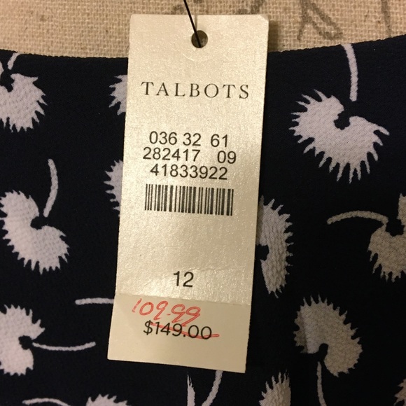 Sleeveless Ruffle Dress - Picture 2 of 3